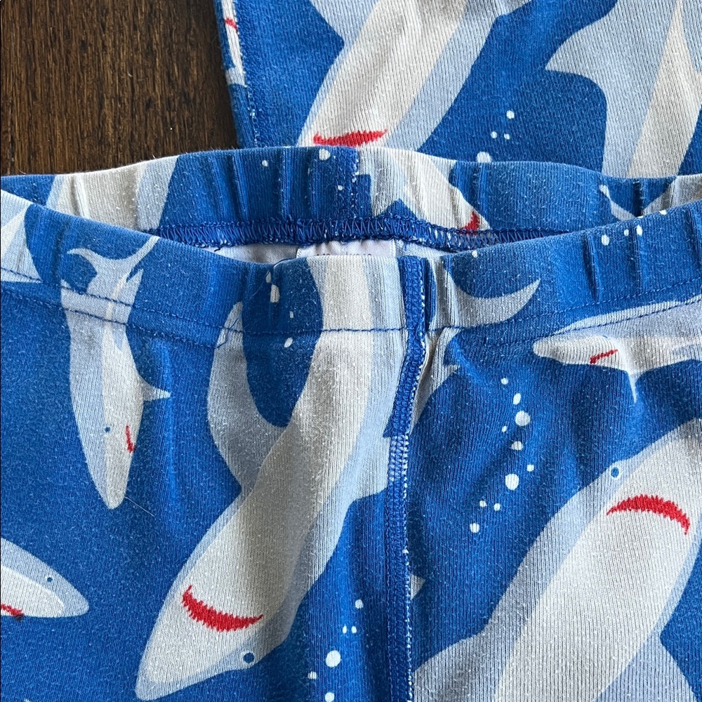 Hanna Andersson Summer PJs Set Shark Print - 8 - Picture 3 of 5